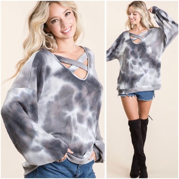 🆕Tie dye front criss cross top - Picture 1 of 5